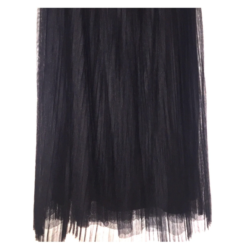 Black tulle Medi Skirt!